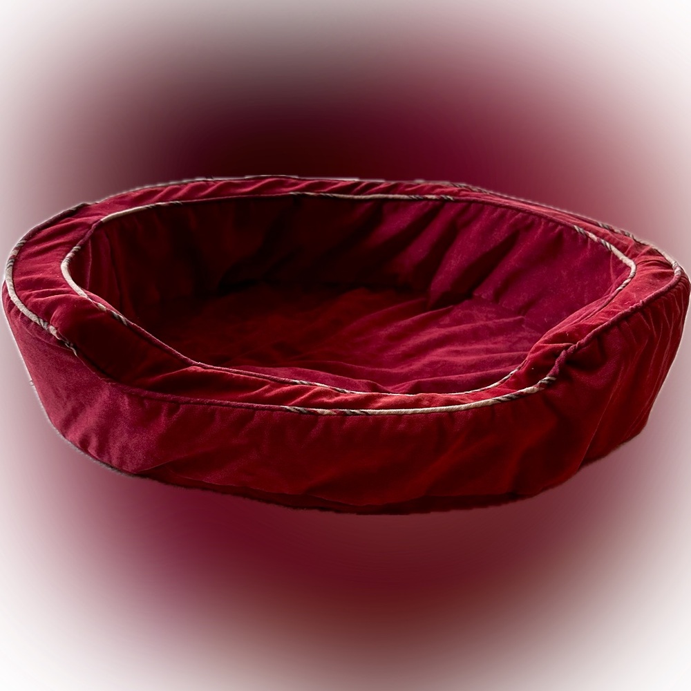 BOOTS & BARKLEY SMALL PLUSH PET BED DOG CAT PUPPY CUDDLE COMFY SOFT RED BURGUNDY